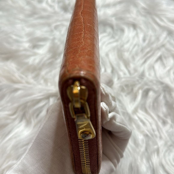 Miu Miu Zip Around Wallet Croc Embossed Leather Vintage With Box - Picture 13 of 16